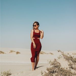 Burgundy dress, ideal for photoshoots, milestone celebrations, & date nights ❤️
